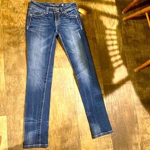 Blue miss-me jean. They’re size 27